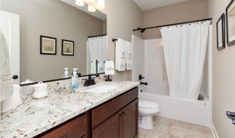 312 NE Pinehurst Cir, Ankeny, IA 50021