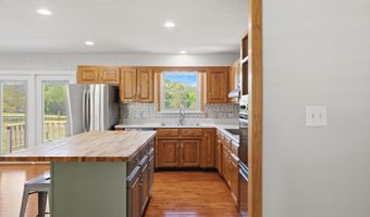467 Oakmont Rd, Bean Station, TN 37708