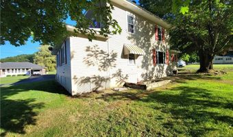 318 3rd St, Beaver, WV 25813