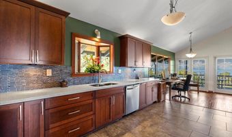 1365 Piiholo Rd, Makawao, HI 96768