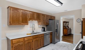 3775 OAK FOREST Dr, Bartlett, TN 38135