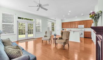 15 LILY POND Ln, Barnegat, NJ 08005