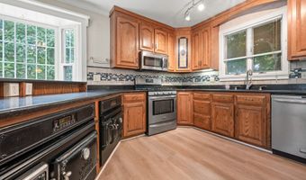 195 Summer St, Bristol, CT 06010