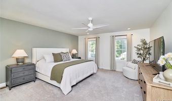 1093 Del Ebro Dr, Ballwin, MO 63011