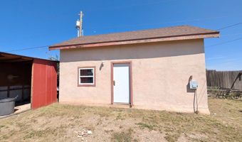 2101 Peach Tree St, Alpine, TX 79830
