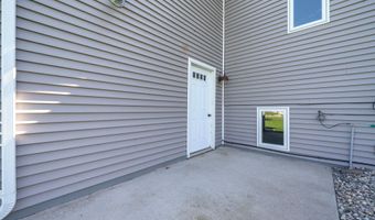 814 Curt Felt Dr, Alexandria, MN 56308