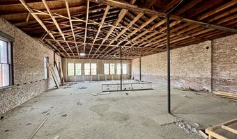 221 E Washington Ave, Athens, TN 37303