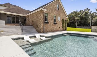 1908 Courtney Ln, Biloxi, MS 39532