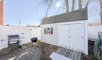 31 Salina Ave, Johnston, RI 02919