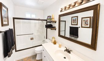 1402 S Saunders St, Aransas Pass, TX 78336