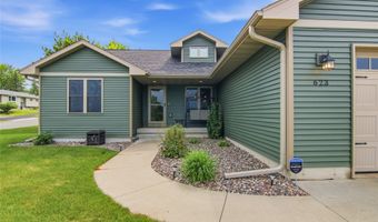 623 Autumn Dr, Altoona, WI 54720