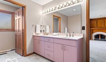 6744 Robin Hood Ct, Indianapolis, IN 46227
