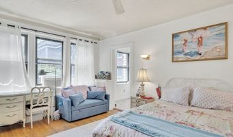 141 Englewood Ave 23, Boston, MA 02135