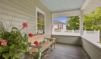 30 Boulevard, Middletown, RI 02842