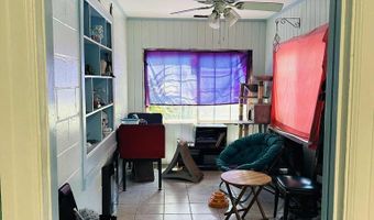 198 Holmesville Ave, Baxley, GA 31515