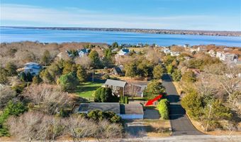 382 Beavertail Rd, Jamestown, RI 02835