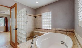 1321 LOBO Pl NE, Albuquerque, NM 87106
