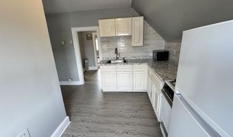 93 W 35TH St 2, Bayonne, NJ 07002