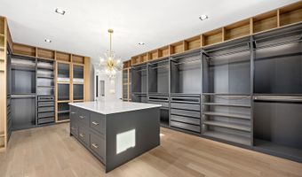1801 N Clarence Ave, Arlington Heights, IL 60004
