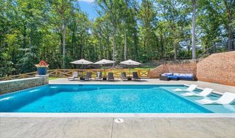 1380 Cronic Town, Auburn, GA 30011
