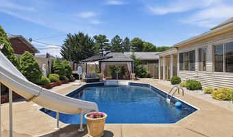 1138 E TREMONT St, Allentown, PA 18104