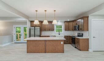 826 Long Mill Rd, Athens, TN 37303