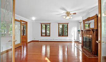 22806 W Loon Lake Blvd, Antioch, IL 60002