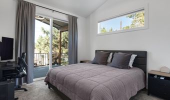 202 NW Thurston Ave, Bend, OR 97703