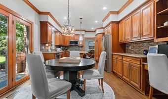 3901 N MILLWOOD Dr, Appleton, WI 54913