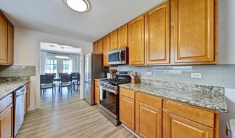 116 E Brittany Dr, Arlington Heights, IL 60004