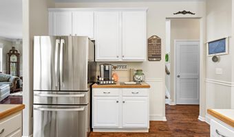28 Hannah Lee Rd, Barnegat, NJ 08005