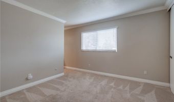 5573 Kiowa Dr, La Mesa, CA 91942