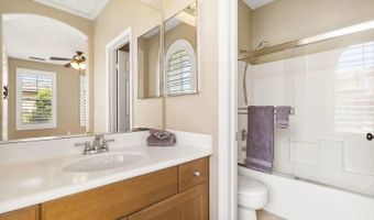 2337 Douglaston Gln, Escondido, CA 92026