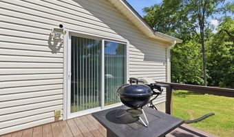 432 2nd St, Big Sandy, TN 38221