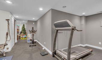 5874 Shallow Water Ln, Bargersville, IN 46106