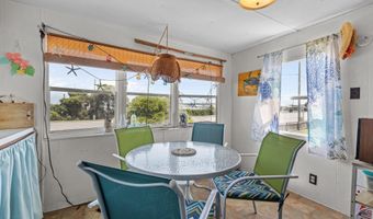 524 E Fort Macon Rd, Atlantic Beach, NC 28512