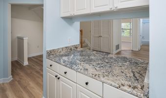 619 ADMIRAL Dr 401, Annapolis, MD 21401