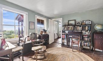 48 Winston Rd, Baldwin, ME 04024