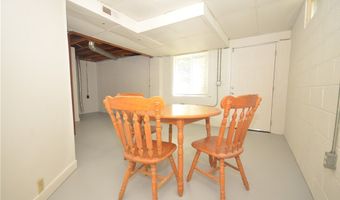625 Hillman Rd, Akron, OH 44312