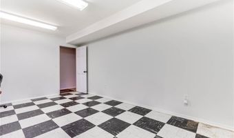 6 Potter Ln, Airmont, NY 10901