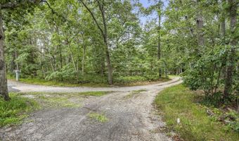 99 Holly Ln, Bayville, NJ 08721