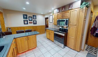 1112 Bridge Ave, Albert Lea, MN 56007