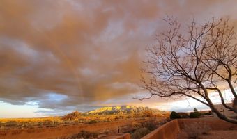 824 GOLDEN YARROW Trl, Bernalillo, NM 87004