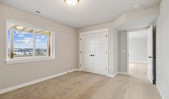 1301 Berkshire Ln, North Liberty, IA 52317