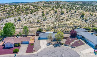 208 SWIRE HEIGHTS Dr, Aztec, NM 87410
