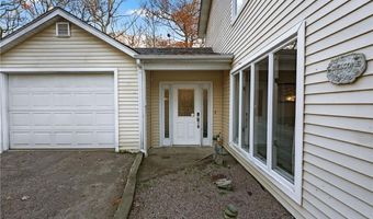 542 Main St, Hopkinton, RI 02833