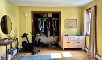 111 Central St, Brattleboro, VT 05301