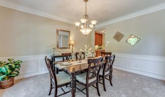 1515 Dietrich Glen Dr, Ballwin, MO 63021