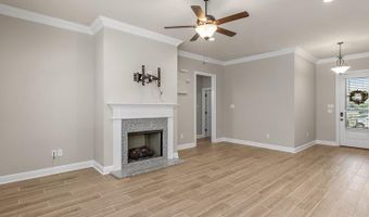 46 Crowder Dr, Benton, LA 71006