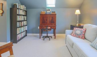 28 B Springbrook Dr, Belfast, ME 04915